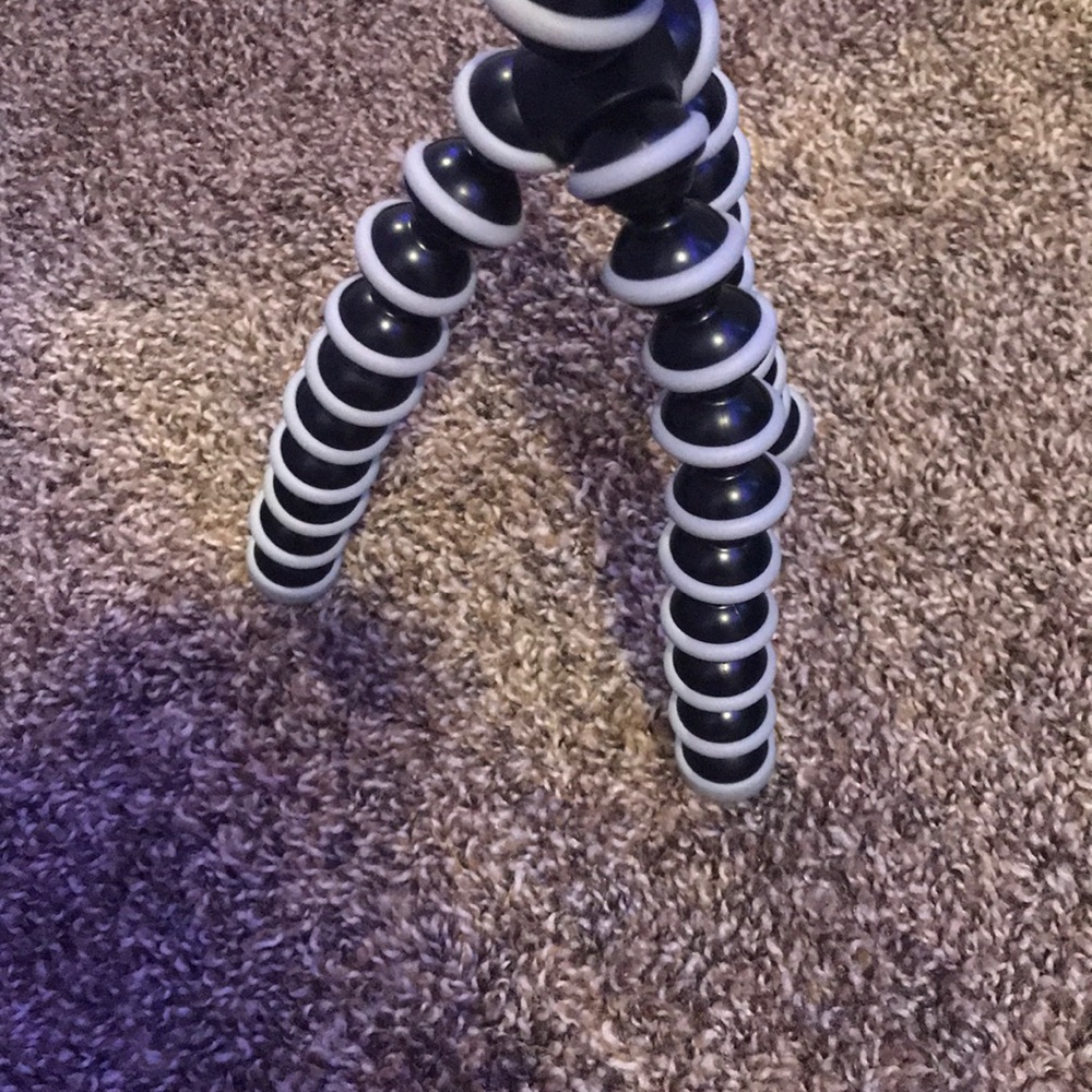 Camera tripod - Picture 4 of 4